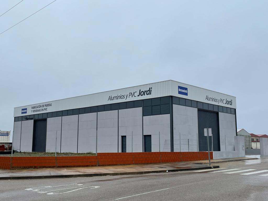 Nave Aluminios y PVC Jordi